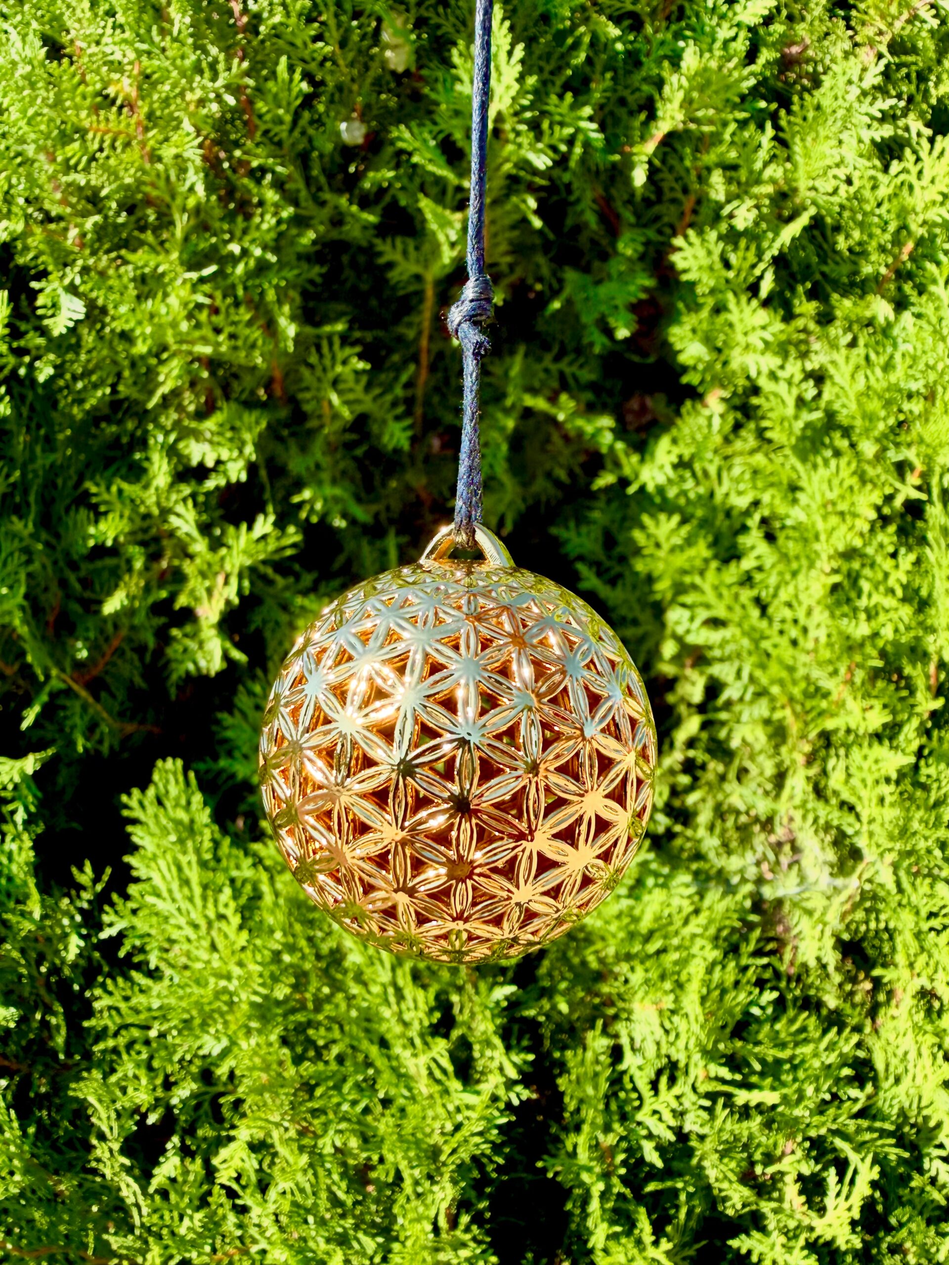The Flower of Life 2.0 – A Sacred Geometry Pendulum for High Vibe Energy Balancing